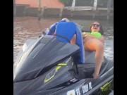 Public Pussy Eatting on Jetskis 11/16