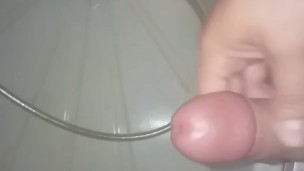 Дрочу в душе