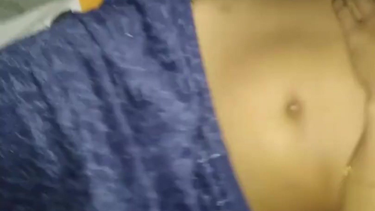 Mi Cuñada Muy Caliente Se Mete A Mi Habitación Para Que La Folle - Darmowe seks wideo - RedTube
