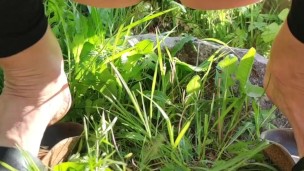 POV Pee Desperation. Teen Pissing in Public