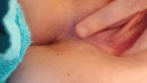 Girl cums on dildo don't bathroom floor in 3 mins 