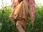 Desi village bhabhi pissing public porn outdoor 6/16