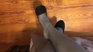 Q35 - Shoe Dangling 