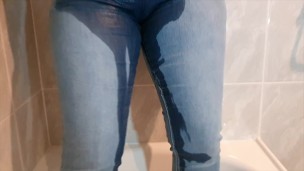 Desperate Pee My Pants When I Get Home From Work - Wetting Through Jeans