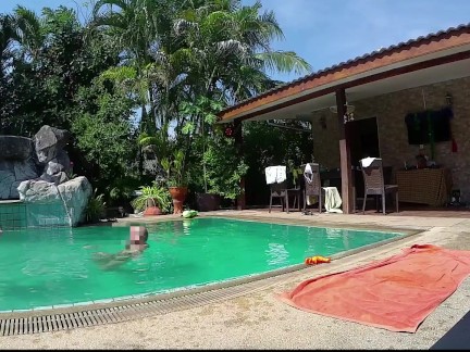 Nude poolparty! - Amateur Russian couple - Pattaya vacations