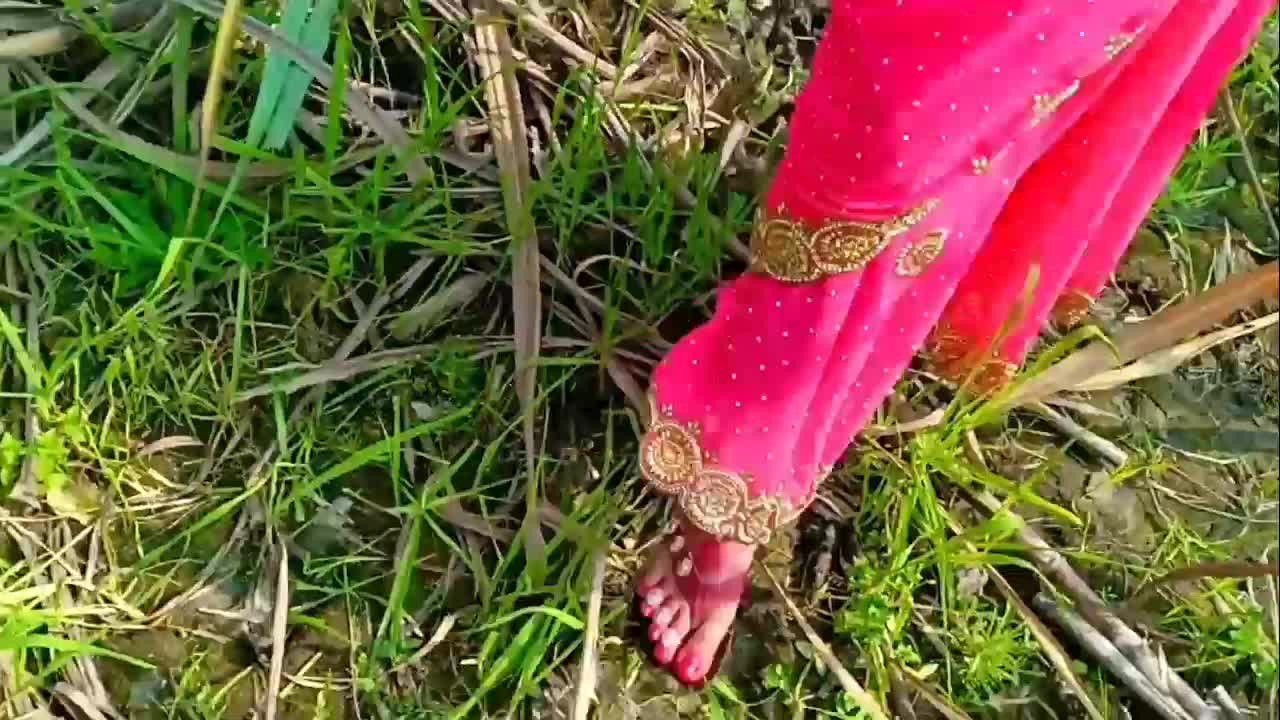 Indian Desi Village Bhabhi Outdoor Fucking RedTube