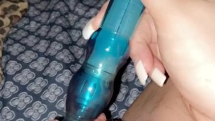 thick latina creaming/squirting