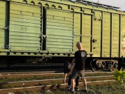 Обожаем вылизывать задницы прямо на улице - Screenshot 16 of 16 - HD