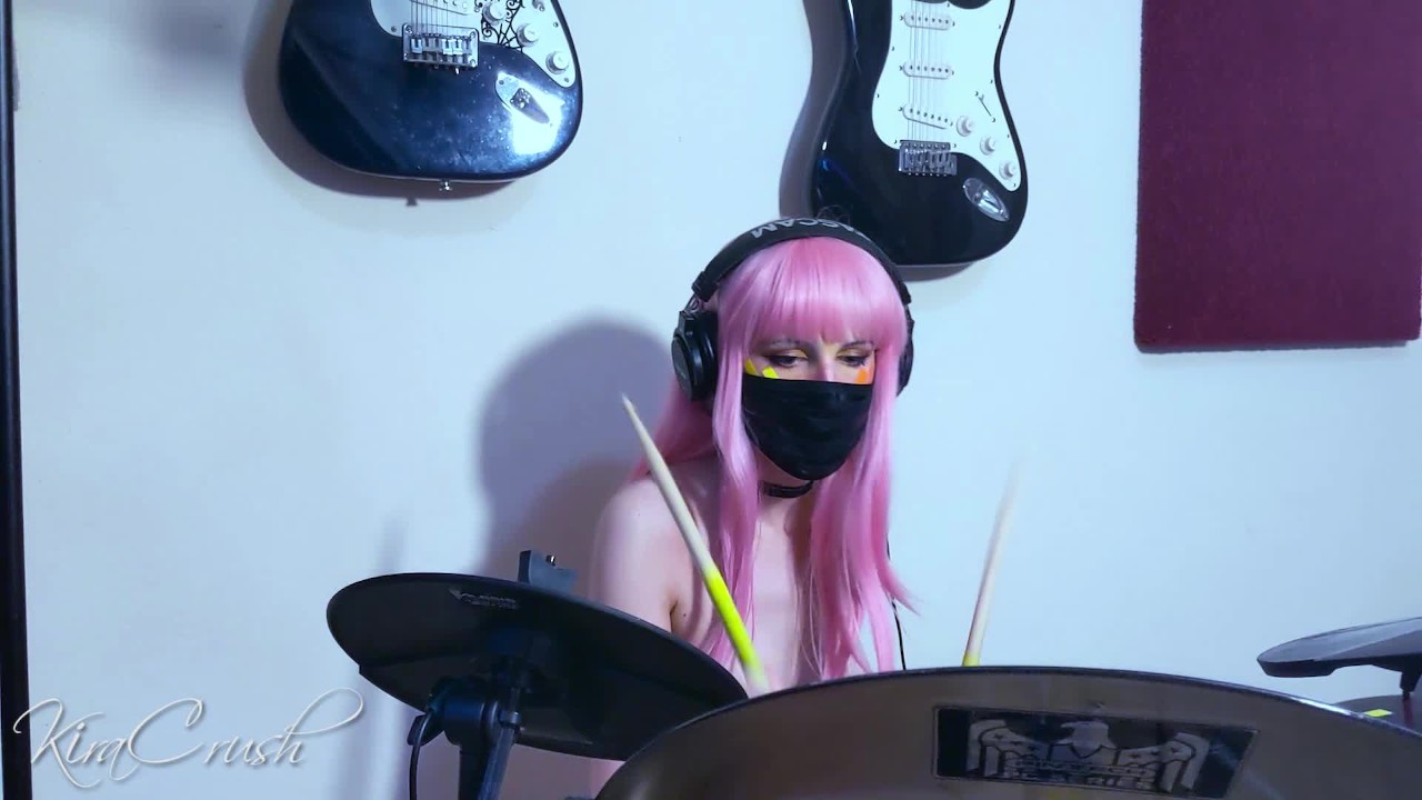 Guria Fofa Peladinha Tocando Bateria!! (Doçura) - Vídeo de sexo grátis - RedTube