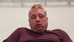 Jerking hard and had a nice load Nash Freer