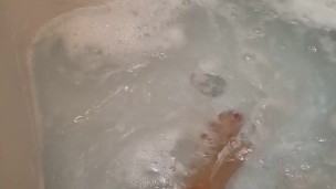 Nylon wetlook feet