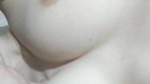 Scratching my boobs again. Nice ASMR sounds ;)