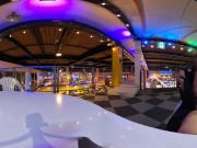 【VR360】えみりゲームセンターで露出 15/16