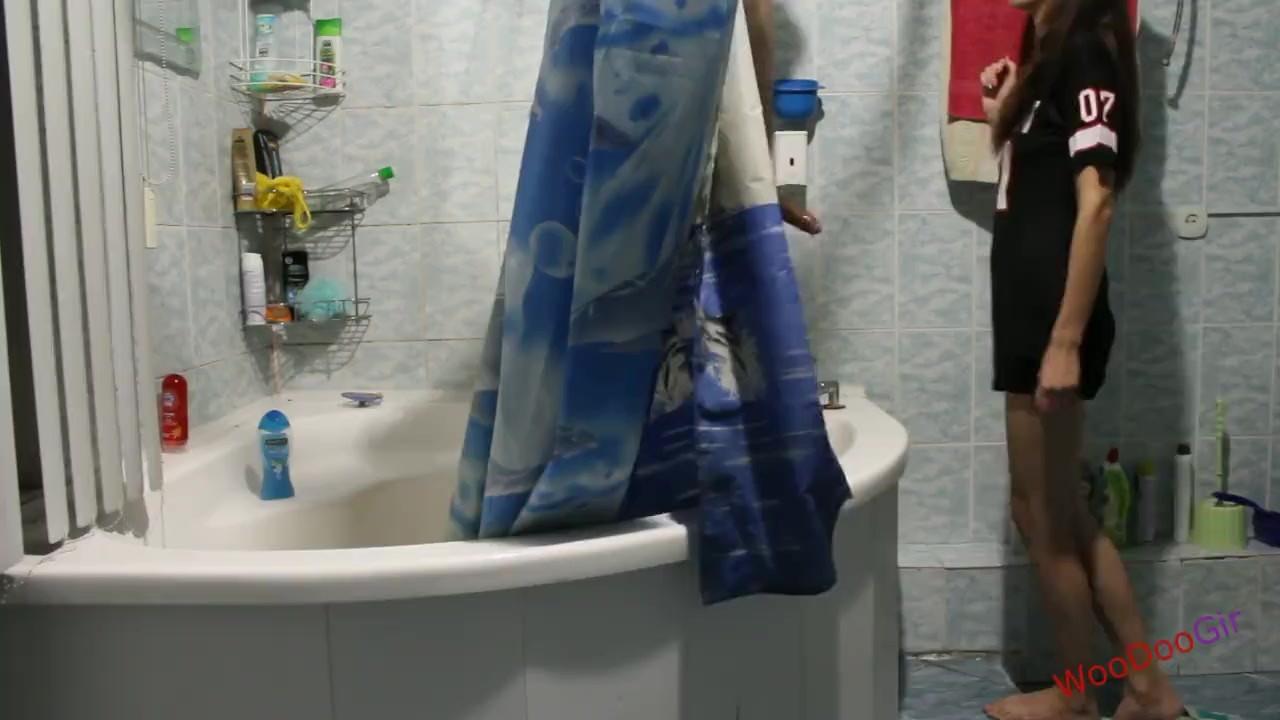 Homemade porn. Step-brother caught a peeping sister - RedTube