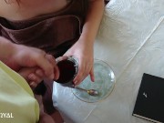 Утренний кофе сo спермой моего сводного брата! Семейная терапия! 13/16