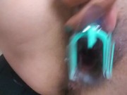 Masturbating with a speculum 10/16