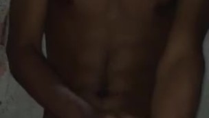 Jovencito masturbandose