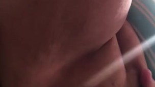 MILF SQUIRTS WHILE FINGERBANGING