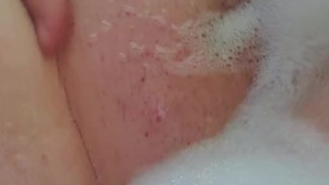 Bubble Bath Rub Down