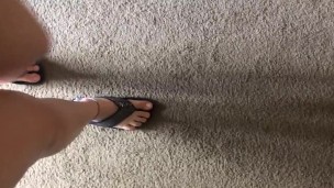 I love the way My feet sound in My flip flops!