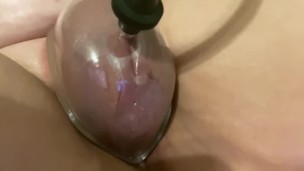 Chubby MILF uses Pussy Pump