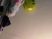 Ebony shaking her booty