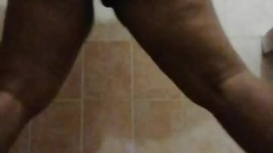 Shake it fast (trans ebony ass shake) 