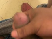 Amateur jerkoff session at work