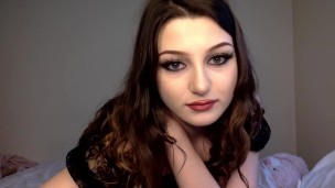TEEN CHATURBATE CAMGIRL LIVESTREAM BEDROOM RECORDING