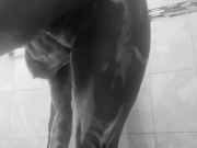 Shower twerk
