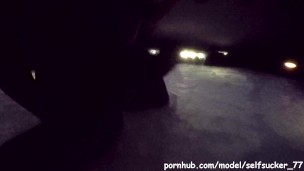 Selfsucking in hot tub with help from wife