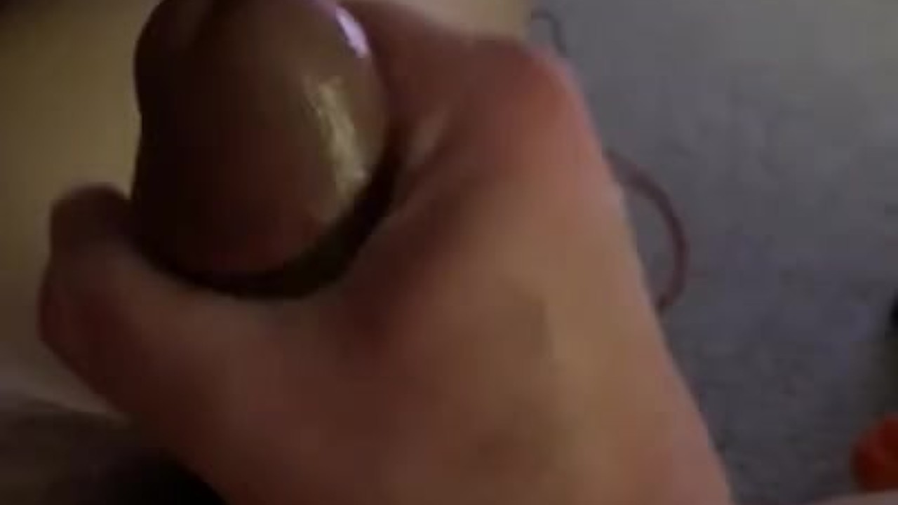 Spun friend gets a hand - Free Sex Video - RedTube
