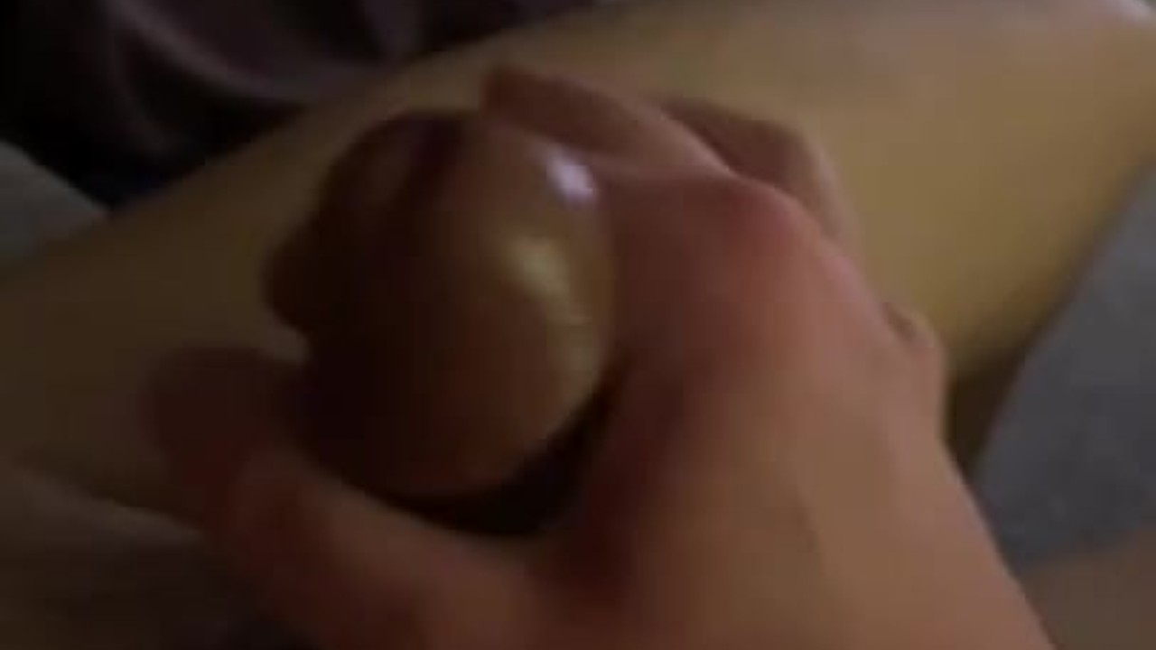 Spun friend gets a hand - Free Sex Video - RedTube