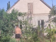 Since there was no rain, I water the garden. 10/16