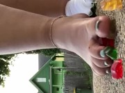 BBW GIANTESS - Screenshot 9 of 16 - Foot Crush