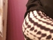 Slut shakes ass