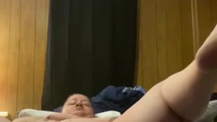 Mommy fucking herself