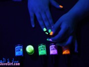 Relaxing & Chill Hand - Fingernail Painting 13/16