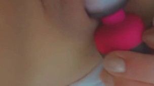 Creams hot as fuck