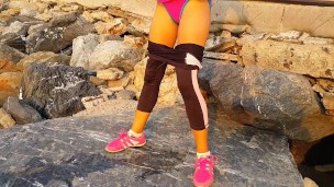 PUBLIC PEE during evening exercising