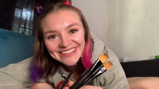 Sexy white girl masturbates with paint brushes! Object insertion ...