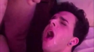 Le tomo la leche a mi novio y mi novio me la toma a mi - Seba Terry