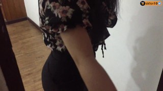 大きなおっぱいを持つ大学の女の子のTHETINDER日付 part.1