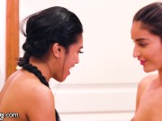 GIRLSWAY Hot Girl Emily Willis Tries Something New With Her Friend 12/16