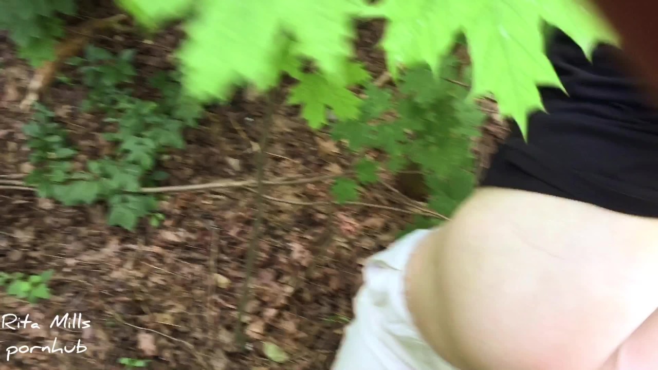 Unexpected Public Sex with a Stranger during a Walk in the Park - RedTube