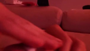 j'utilise sa crème pour me jouir dessus 