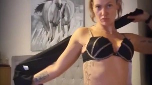 Milf in the morning 