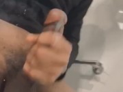 Sneaky Nut