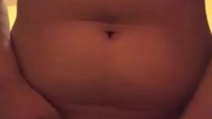Mi novia me manda un vídeo masturbándose