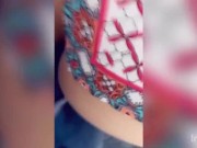 Maddie en extérieur avec un inconnu 14/16